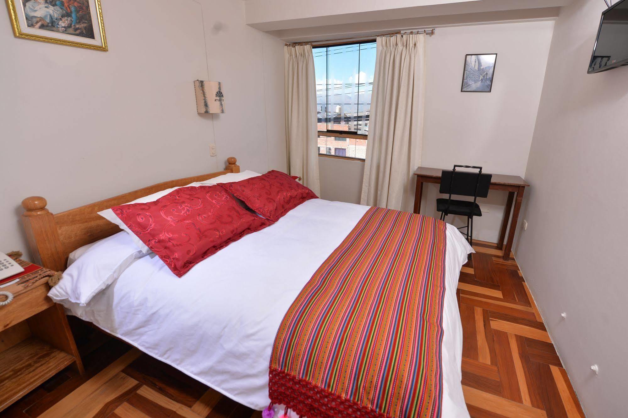 Hostal Atlantis Куско Екстериор снимка